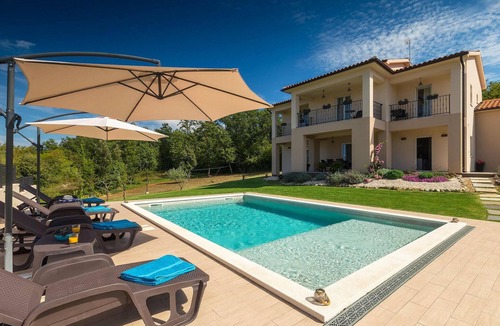 Rakalj House | Amazing home in Krnica