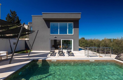 Ravni House | Amazing home in Labin - Rabac