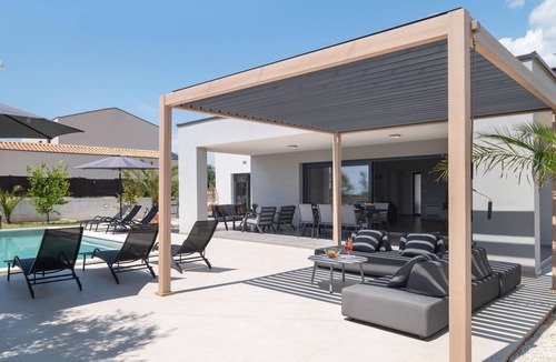 Loborika House | Amazing home in Marcana