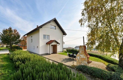Lobor House | Amazing home in Petrova Gora with sauna