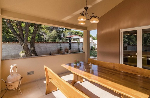 Vinkuran House | Amazing home in Pula with WiFi