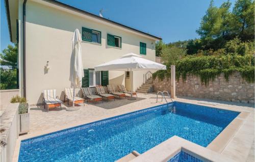 Splitska House | Amazing Home In Supetar