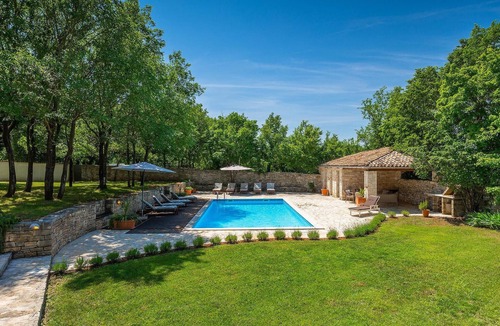 Butkovici House | Amazing home in Svetvincenat with sauna