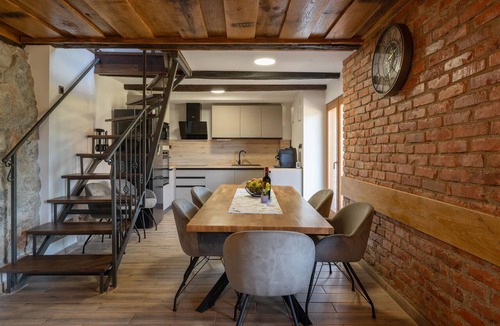 Ribnik House | Amazing home in Veselici with sauna