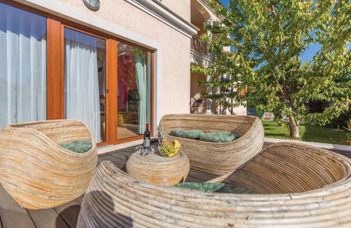 Banjole House | Amazing home in Volme with 8 Bedrooms, Sauna and WiFi