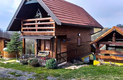 Ozalj House | Amazing home in Zorkovac with sauna
