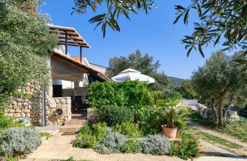 Martinscica Apartment | Amazing house, 20 m from the beach, 80 m2