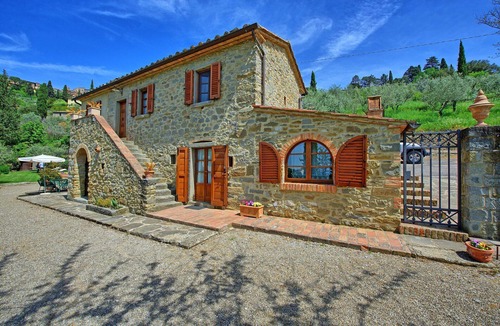 Cortona Villa | Antico Casale - Holiday Country Villa with swimming pool in Cortona