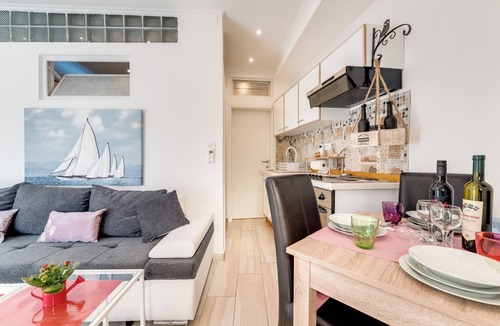 Bakar Apartment | Antigona