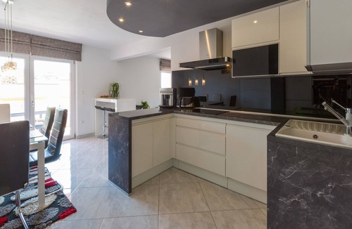 Klenovica Apartment | Apartment Black@white (10726-A1) - Klenovica (Novi Vinodolski)
