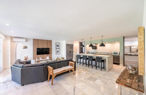 Golden Mile Apartment | Apartamento Roy Boston Marbella