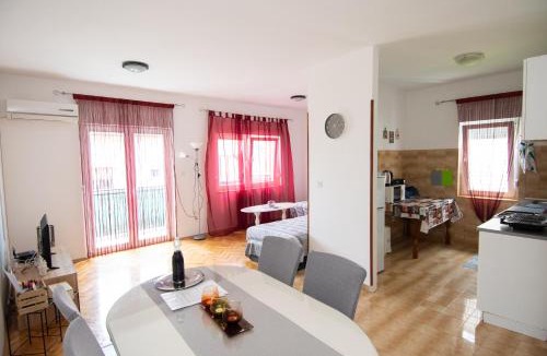 Kastel Kambelovac Apartment | Apartmani Ivana