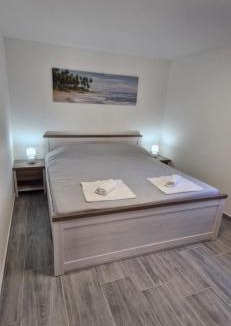 Kustici Apartment | Apartmani Lucija 1