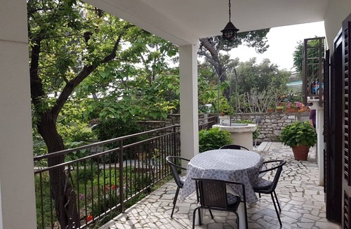 Miholascica Apartment | Apartments Mary (67033-A2) - Martinscica - island Cres