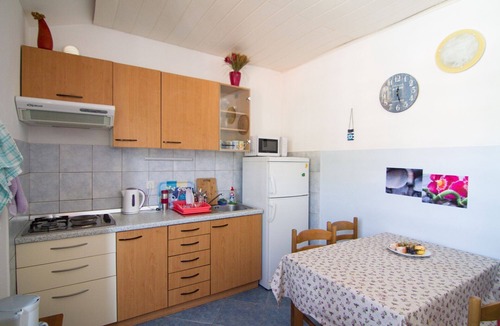 Stomorska Apartment | Apartment Marko (10178-A1) - Stomorska - island Solta