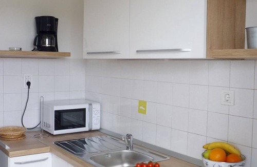 Maslinica Apartment | Apartment Željko (10328-A1) - Maslinica