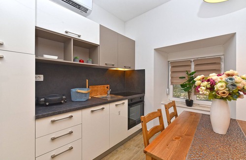 Loborika Apartment | Apartment 1411/13210 (Istria - Loborika), 8000m from the beach