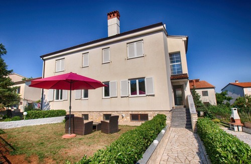 Pjescana Uvala Apartment | Apartment 1421/13287 (Istria - Pjescana Uvala), 350m from the beach