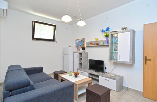 Vinkuran Apartment | Apartment 1927/23693 (Istria - Vinkuran), 500m from the beach