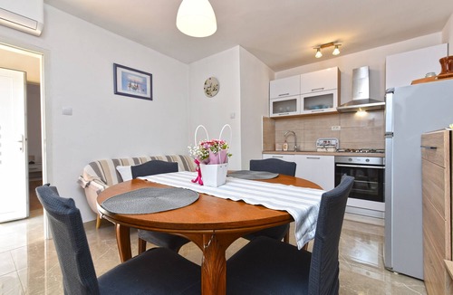 Peruski Apartment | Apartment 2392/159907 (Istria - Peruški), 1500m from the beach