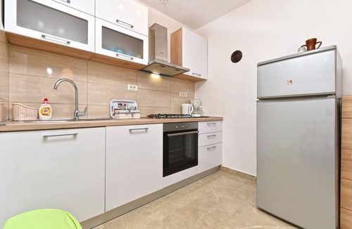 Peruski Apartment | Apartment 2392/159907 (Istria - Peruški), 1500m from the beach
