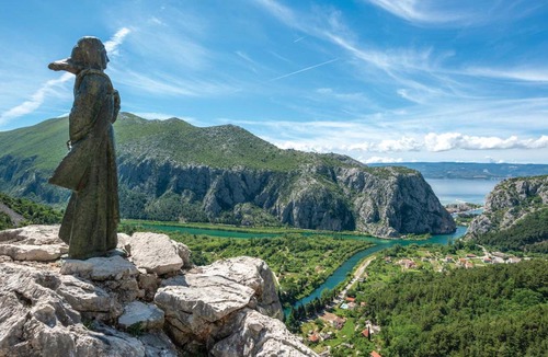 Omis Villa | Apartment ALFI, Omiš - Ostrvica