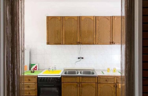 Gornji Kono Apartment | Apartment Angelina - Three Bedroom Apartment with Balcony and Sea View