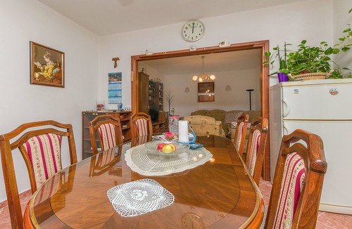 Tice Apartment | Apartment Anica