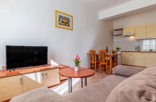 Banjole Apartment | Apartment Apartment Rok 1 by Interhome
