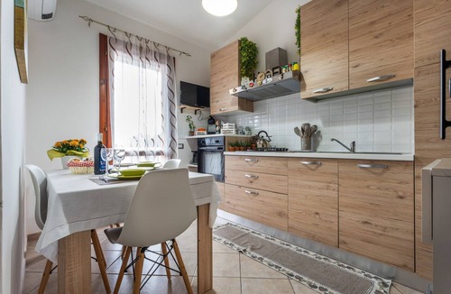 S'oru e Mari Apartment | Apartment 'Bijou Holiday Home' with Shared Terrace, Wi-Fi and Air Conditioning