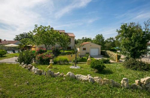 Kapelica Apartment | Apartment Bratti