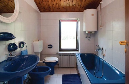 Manjadvorci Apartment | Apartment Bruno - spacious yard: - Barban, Istria, Croatia