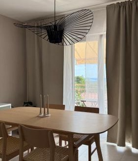 Viskovici Apartment | Apartment Burin