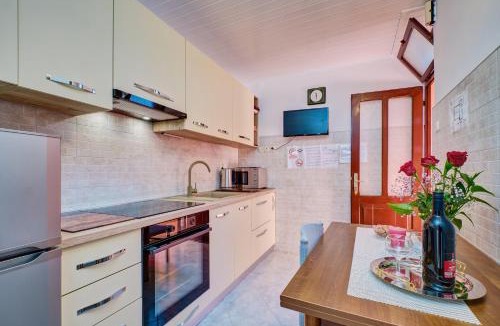 Cove Murtar Apartment | Apartment Cilka