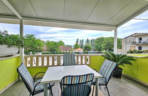 Omis Apartment | Apartment Dajak by Interhome