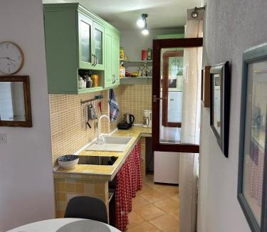 Splitska Apartment | Apartment Dino