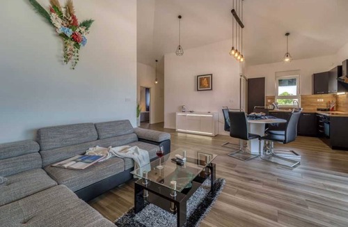 Porat Apartment | Apartment Doris 2 with beautiful Seaview