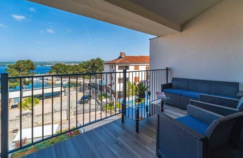 Porat Apartment | Apartment Doris 2 with beautiful Seaview