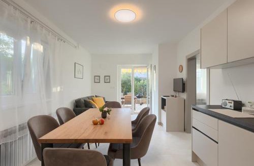 Banjole Apartment | Apartment Doris