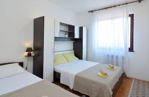 Pjescana Uvala Apartment | Apartment Dragica (PUL302) in Pula - 8 persons, 3 bedrooms