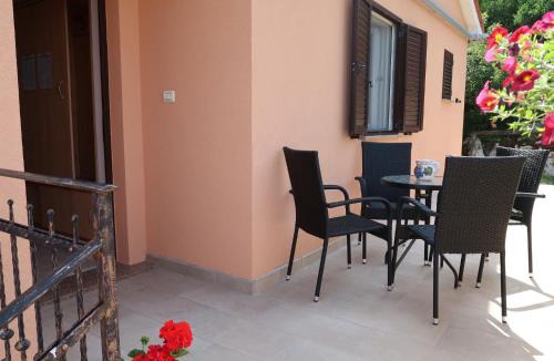 Ravni Apartment | Apartment Elsa-2 by Interhome