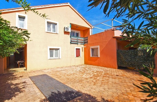 Peruski Apartment | Apartment for 8 persons approx. 100 qm in Peruski, Istria (Bay of Raša)