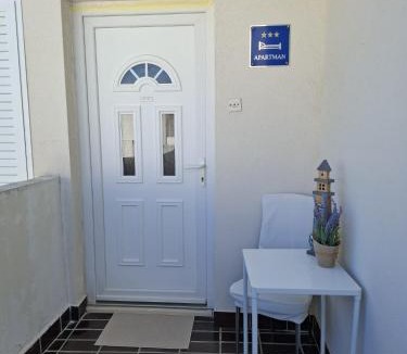 Gajac Apartment | Apartment Gajac Zrće Novalja