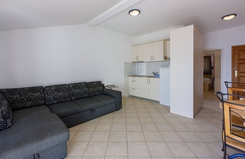 Selce Apartment | Apartment Goran (62427-A4) - Crikvenica