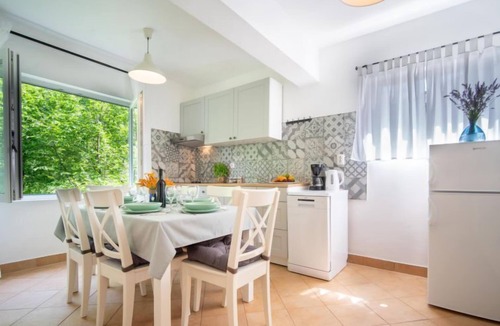 Jadranovo Apartment | Apartment Nia in Crikvenica/Jadranovo - 6 persons, 2 bedrooms