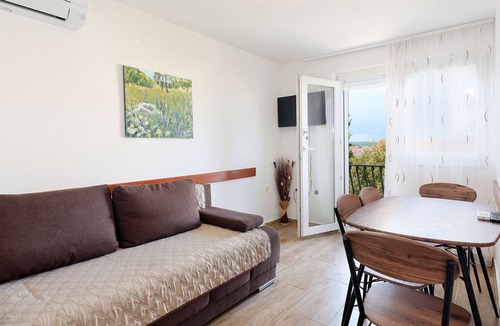 Jadranovo Apartment | Apartment Pintar by Interhome