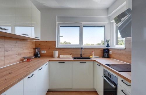 Pjescana Uvala Apartment | Apartment in Croatia near Adriatic Coast