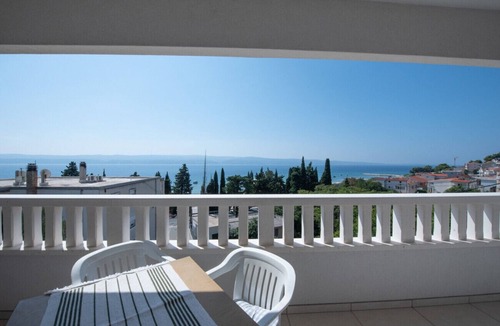 Omis Apartment | Apartment in Duće with Seaview, Terrace, Air condition, WIFI (3423-2)
