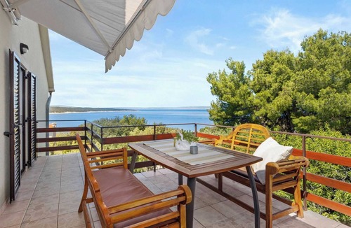 Supetarska Draga Apartment | Apartment in Supetarska Draga near Sandy Beach