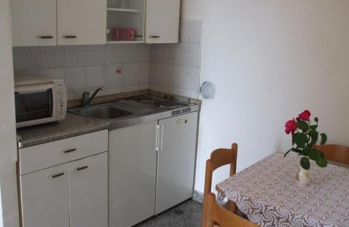 Ika Apartment | Apartment in Ika with sea view, terrace, air conditioning, WiFi (3699-1)